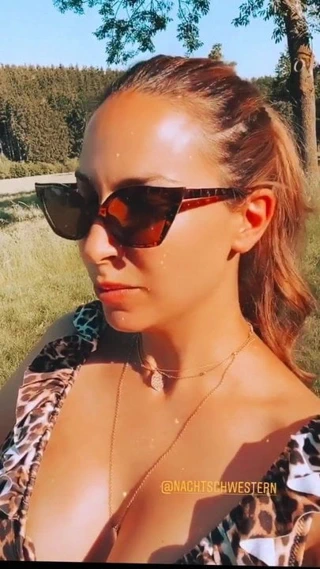 Sila sahin büyük memeler