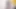 Seksi iç çamaşırlı ve çoraplı genç sarışın sigara içiyor ve kölesiyle dolaşıyor