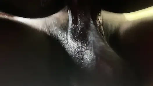 Aldatılan adam yeni reşit genç kızı şehvetli bir şekilde sikiyor