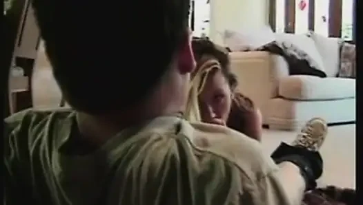 Seksi büyük memeli sarışınla anal sikiş