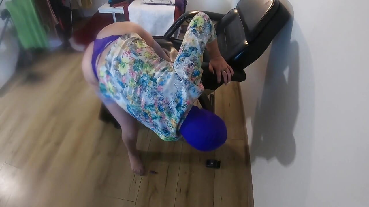 Orta yaşlı seksi kadın ep 37 sigara içme ve komands maceraları