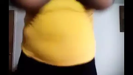 büyük sarkık siyah göğüsler iki