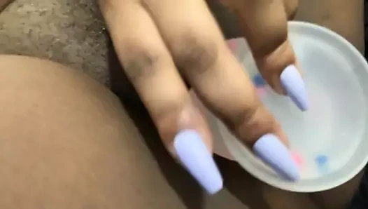 Prettybitchnay seviyor oynama ile ona ıslak kedi