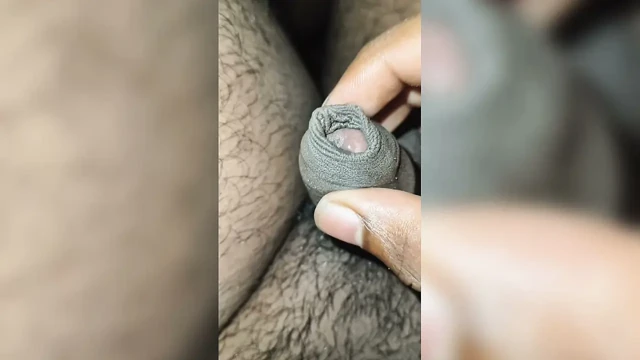 Tamil erkek penis mevcut