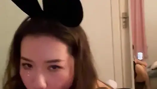 Asyalı playboy tavşanı lulu wild büyük zenci yarağı tarafından sikiliyor