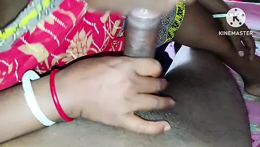 Desi hot bhabhi ma lund chusa bahut maje se