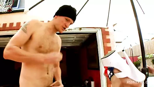 Veronica rayne assfucked ve david perry + ian scott tarafından ikiye katlandı