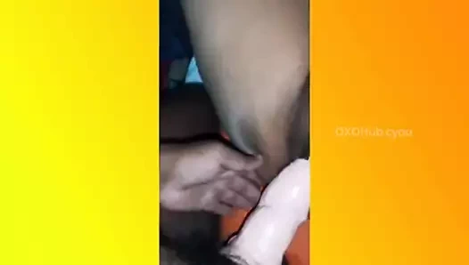 Arkadaşın karısı ile lastik horoz sikme