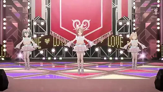 Büyük memeli 3 sevimli genç kız elbise içinde dans ediyor