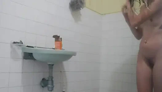 Banyoda yağ masajı