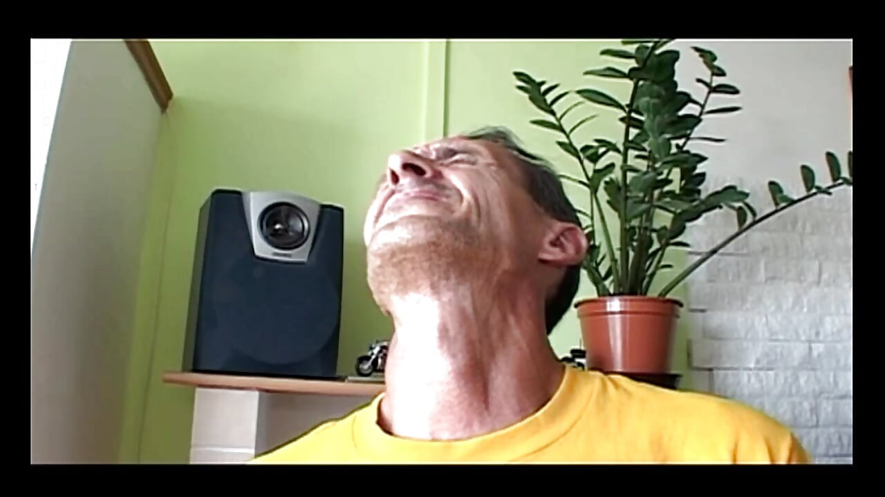 Vecchio porco per troiette giovani e sensuali - bölüm 1