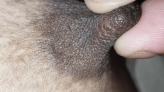 Kerala fatima'nın büyük göğüsleri yarakla mastürbasyon yapıyor