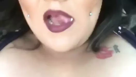 Şişman sürtük dik içinde araba