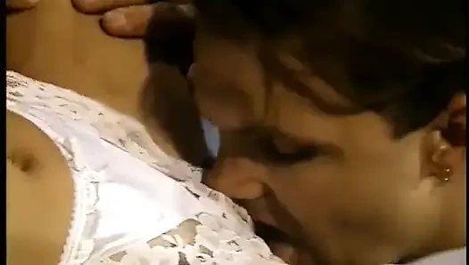 Büyük memeli çarpıcı kızıl saçlı hemşire Patricia Kennedy genç doktoru baştan çıkarıyor