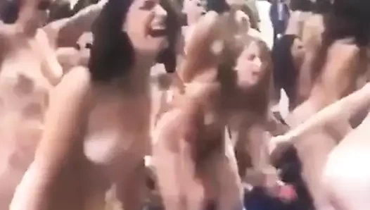 Çığlık atan fuck wits ancak çıplak yum yum