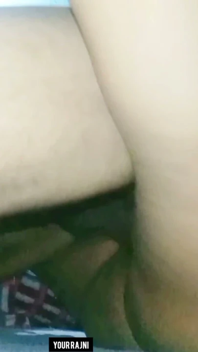 Hint desi bebek Hintçe sesli video ile ilk kez sıcak sert seks yaptı. senin rajni | Klip 1