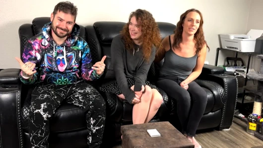 Caralynn tokat jack striptiz ve emme oyunu için Marco ile geri dönüyor