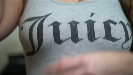 Sonbahar güneyi yeni oyuncaklarıyla oynuyor