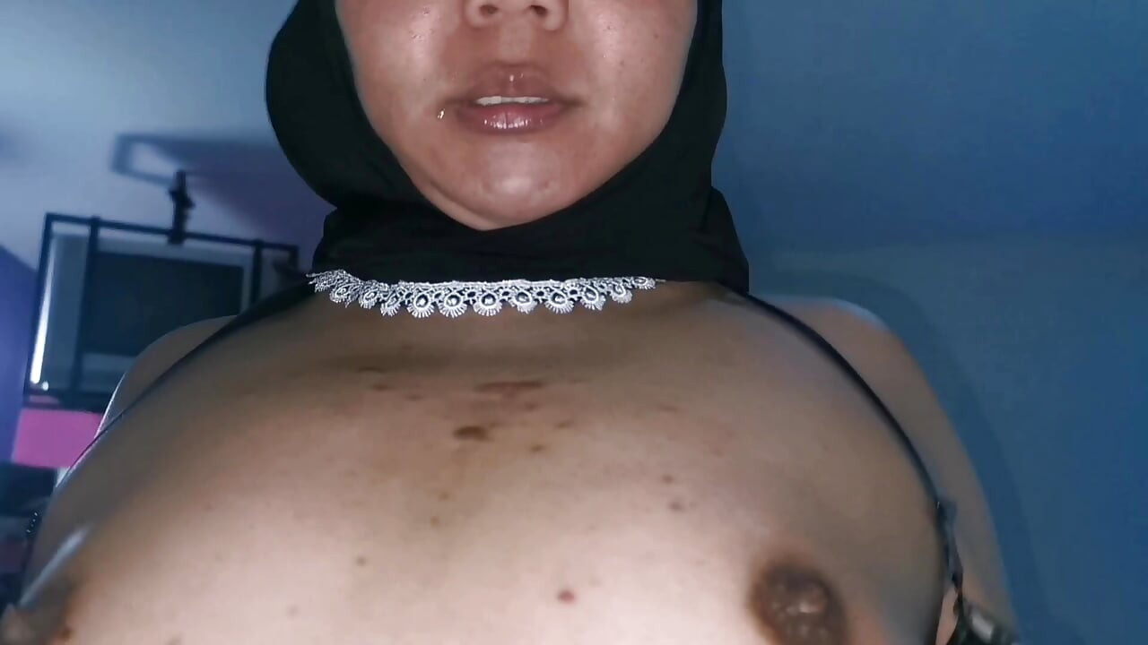 Gizliden gizliye yumuşaklıklarımı sevme.