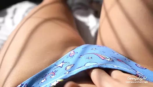 18 yaşındaki genç kız ekstra ıslak külotunu gösteriyor bakış açısı