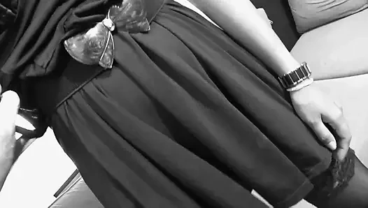 Taze amcık Asyalı fahişe amına almayı seviyor