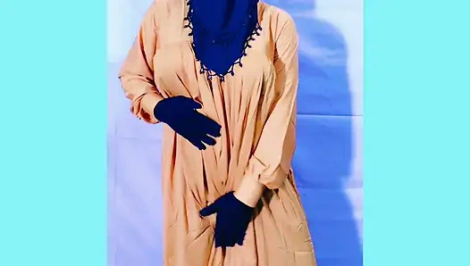 Güzel amena yenge içeride burqa ve tesettürlü seks yapıyor