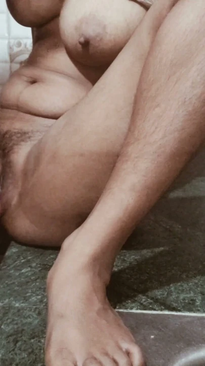 Sıcak karı mutfakta sikilme Desi Queen 01 Priya Pro 56 | Bölüm 1