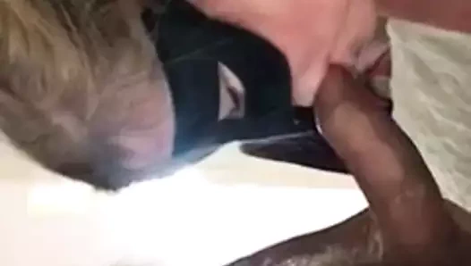 Benim anal karım içinde ona kırmızı ve siyah korse