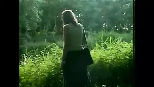 salopes se branle a l extereiure