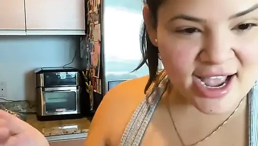Dani Valentina ile canlı yayın