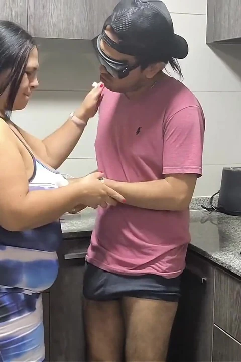 Üvey anne ve büyük yarak - hayranlar için video