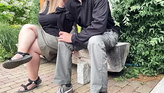 Üvey annene önemli bir görevle güvenmek