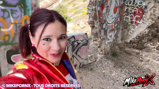 Urbex Harley Quinn'in Üzerine Sikişiyor ve Sperm Alıyor