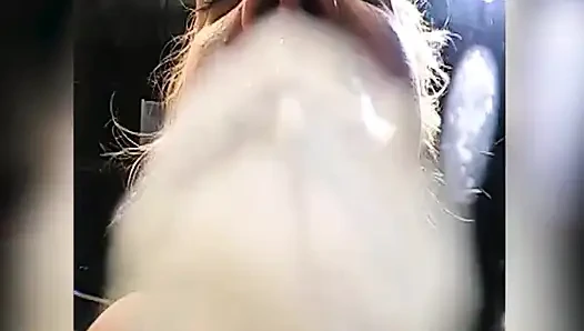 Doyumsuz Bukkake Sürtük Gözlükte Ve Yüze Döl Topluyor!