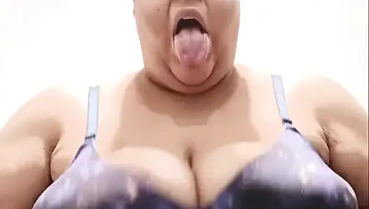 Kütüphanedeki banyoda sürtük olmak!