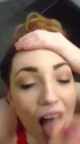 Asılı bi sikme dostum ile 9 kesilmemiş horoz