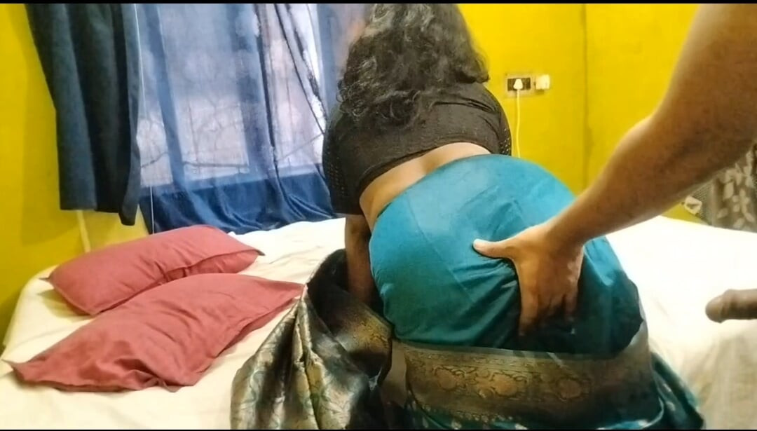 Dost ki biwi ke hath me apna lauda diya