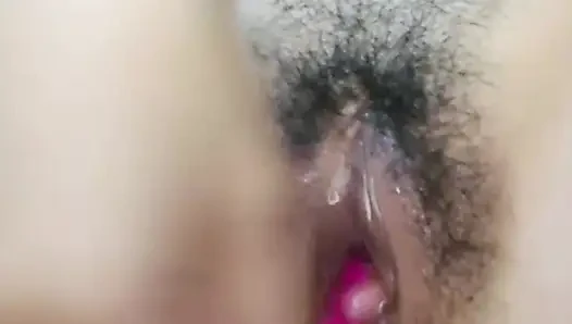 Orgazm olmak için öğleden sonra amcık oynamak güzel