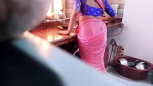 Kamwali yenge şirketinin müdürü tarafından terk edildi