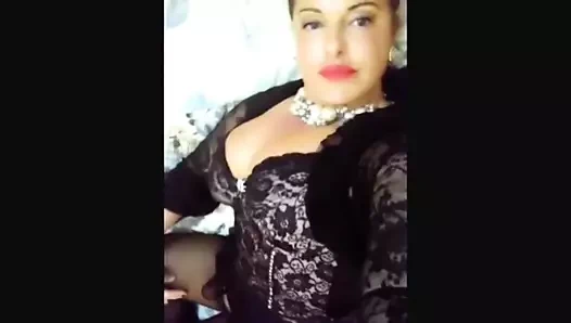 Maty büyük memeli fahişe azdırıyor