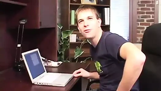 Kitty sahnesi 57322 başarı. kitty - sapık orta yaşlı seksi kadınlar