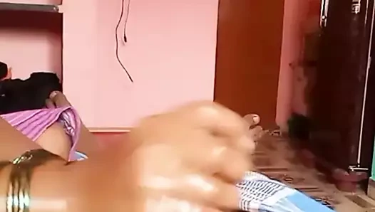 Hint aunty veren çük yağ masaj