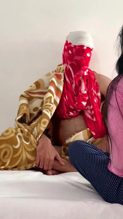 Tam film desi aur ghar ki chuti bahu Hintçe seks filmi | Klip 1
