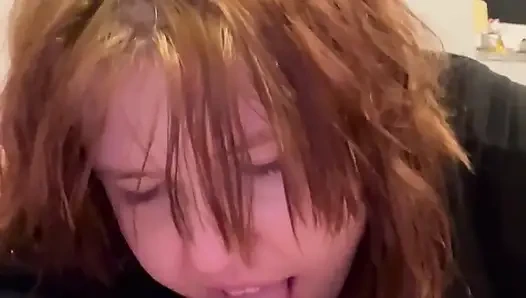 18 Yaşındaki Güzellik Oral Seks Yapıyor