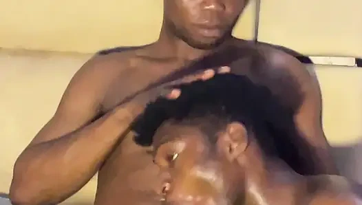 Kız kardeşim erkek arkadaşım beni sikiyor