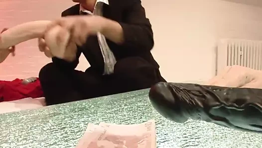 Autsch!! Der Dildo Deal mit Lulu