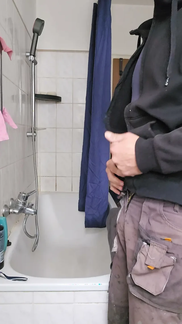 Zorlu bir iş gününün ardından hak edilmiş bir duş