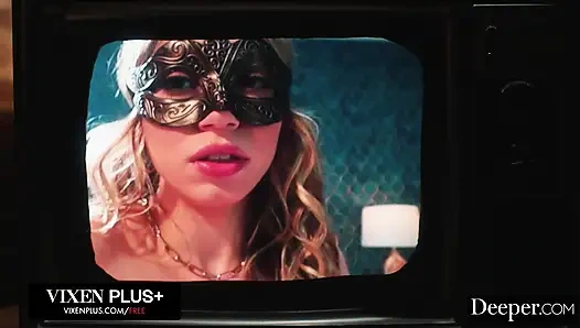 Derin. Maskeli sarışın Summer Kline anonim bir dominanta kontrolü teslim ediyor