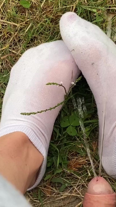 İşeme ve çorap ❤️ (kısa versiyon)