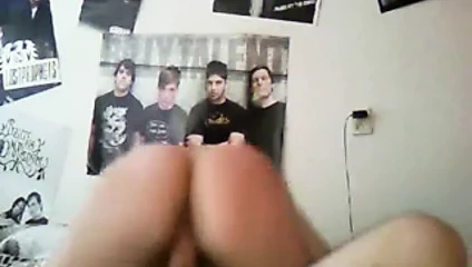 Büyük memeli tombul amatör sikiş sürtük yarak emici yüze boşalma